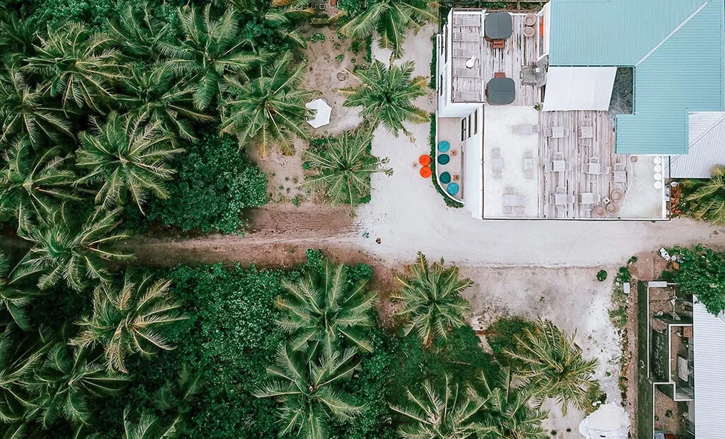 Bliss Dhigurah · Steps from the beach · boutique