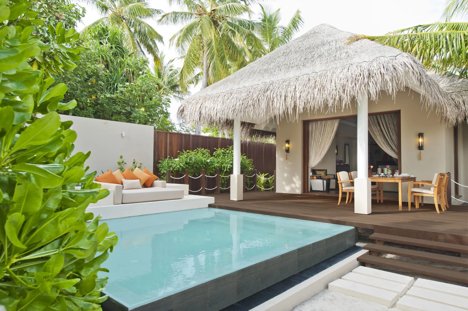 Beach Family Suite · sand-step