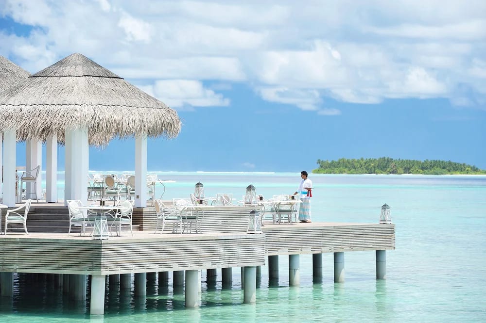 Ocean Breeze · Over-water · Mediterranean