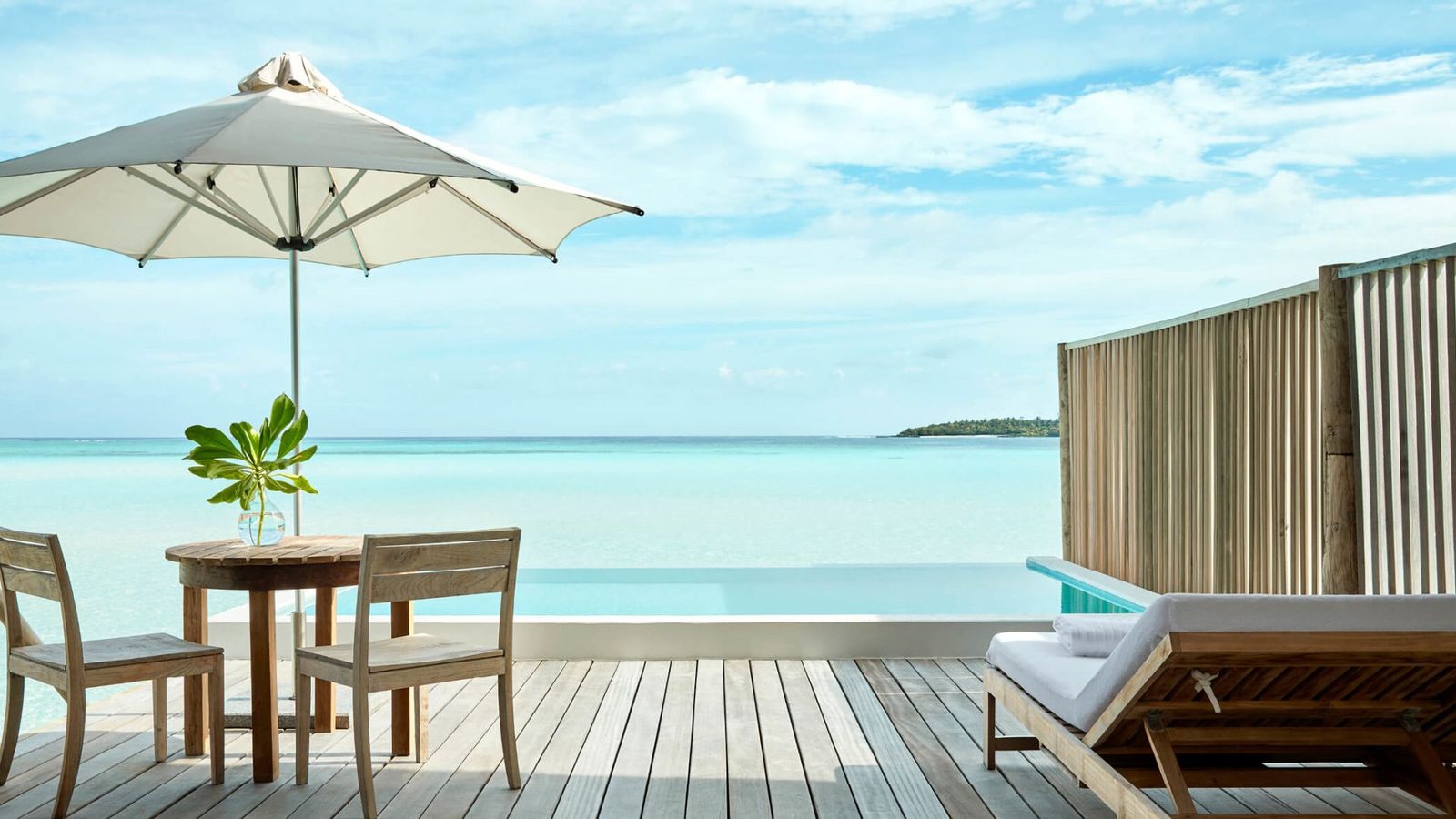 One-Bedroom Water Villa with Pool · One bedroom · over-water plunge