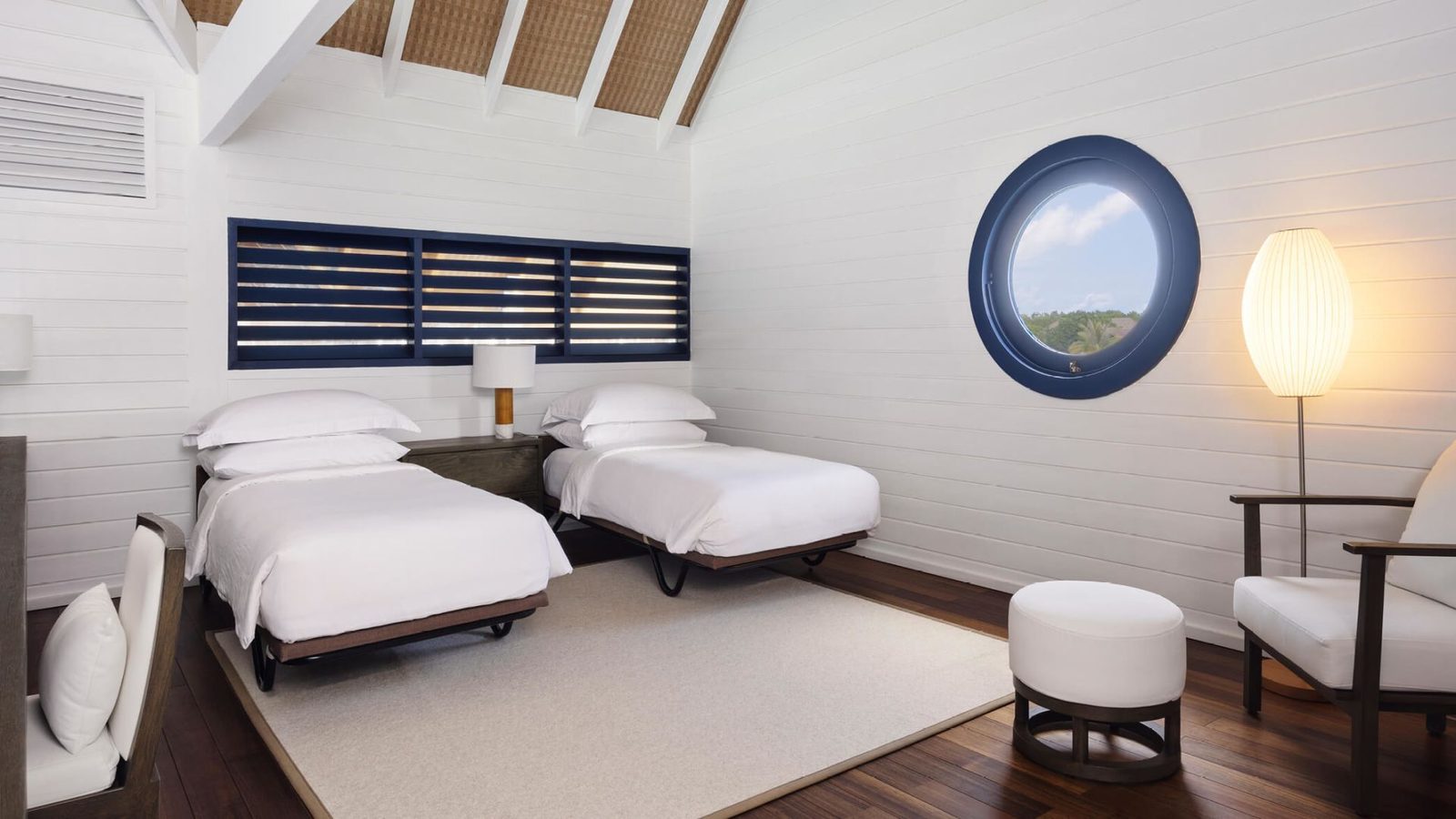 Three-Bedroom Sunset · scale