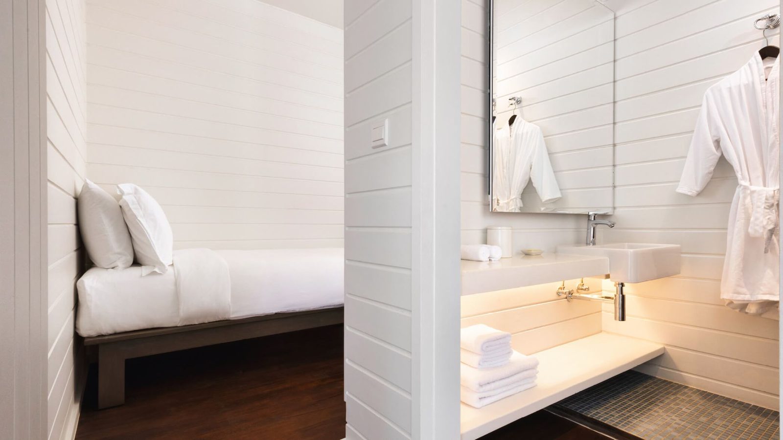 Three-Bedroom COMO Sunset Villa · Three bedrooms · sunset