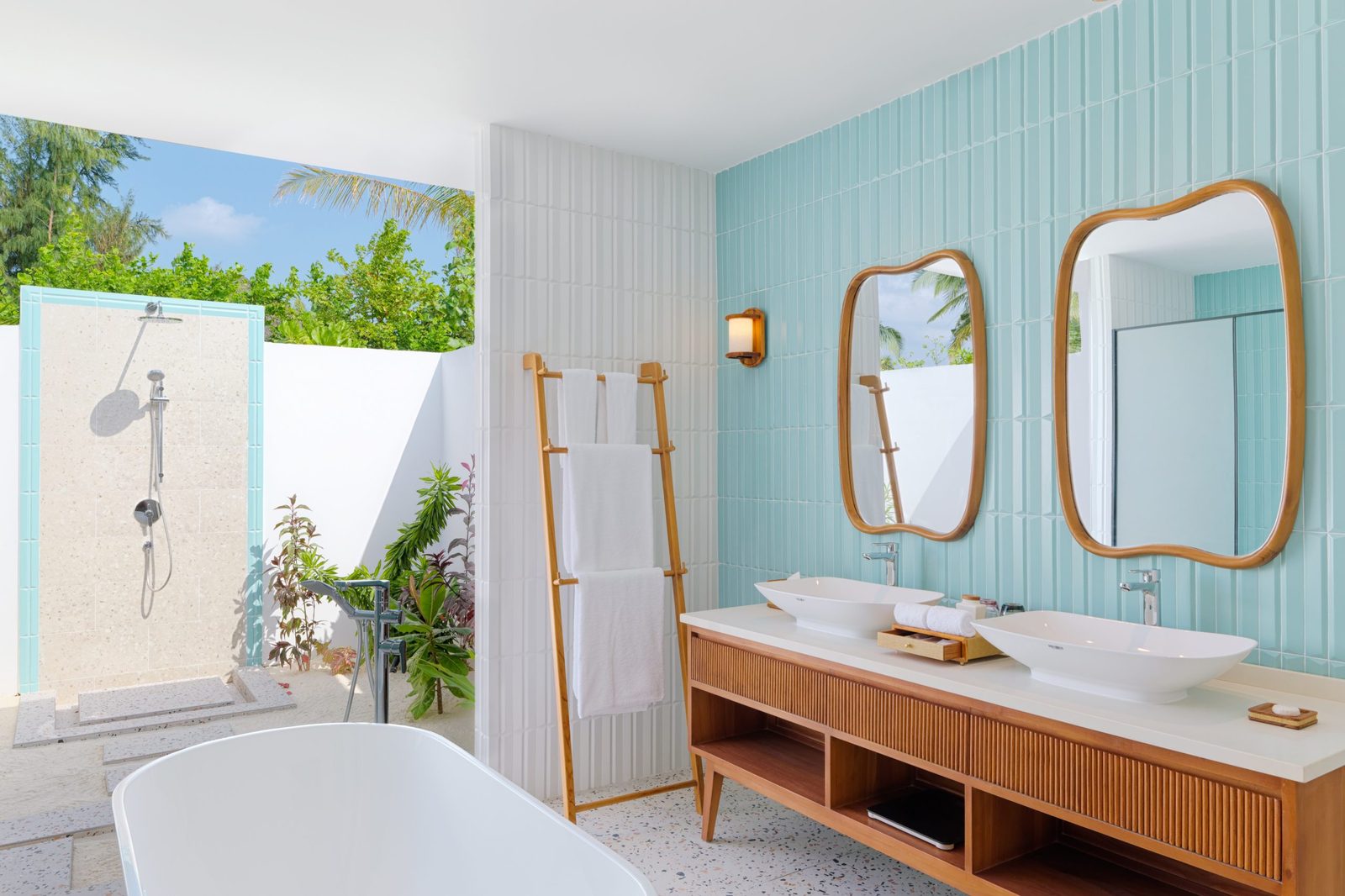 Beach Pool Villa · One bedroom · 115 m² · 32 villas