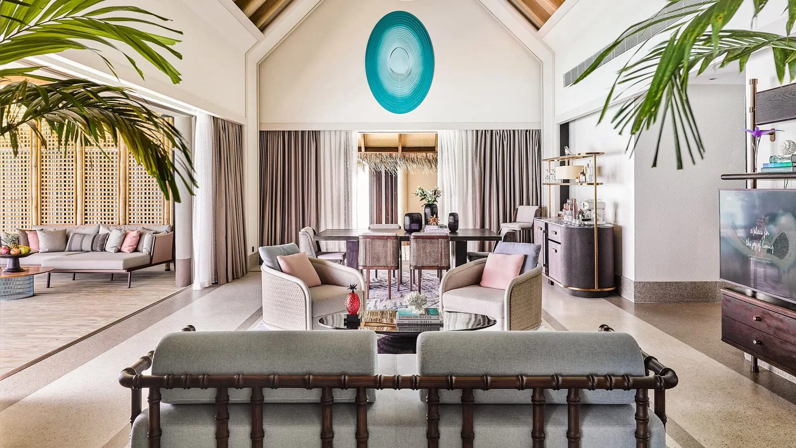 Three Bedroom Ocean Residence with Two Pools · Three bedrooms · 400 m² interior · 1 villa · two infinity pools
