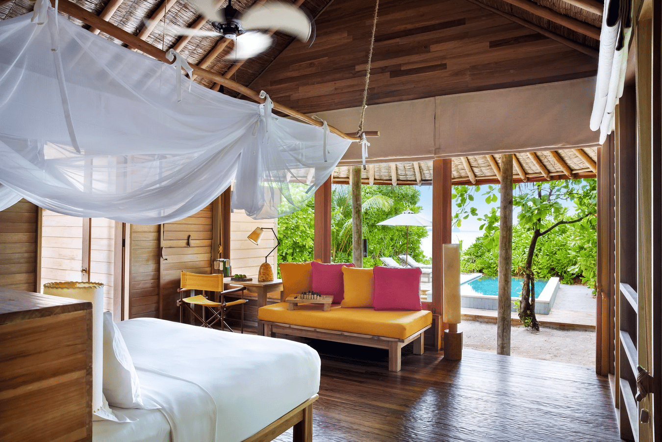 Ocean Beach Villa · sand-step
