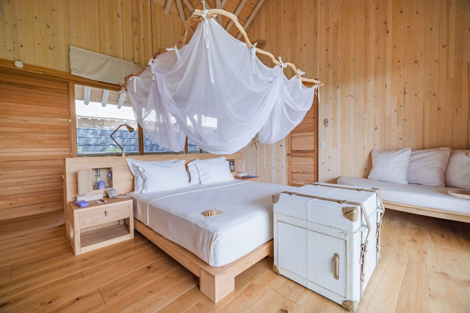 Three Bedroom Beach Villa with Pool and Slide · Three bedrooms · island villa