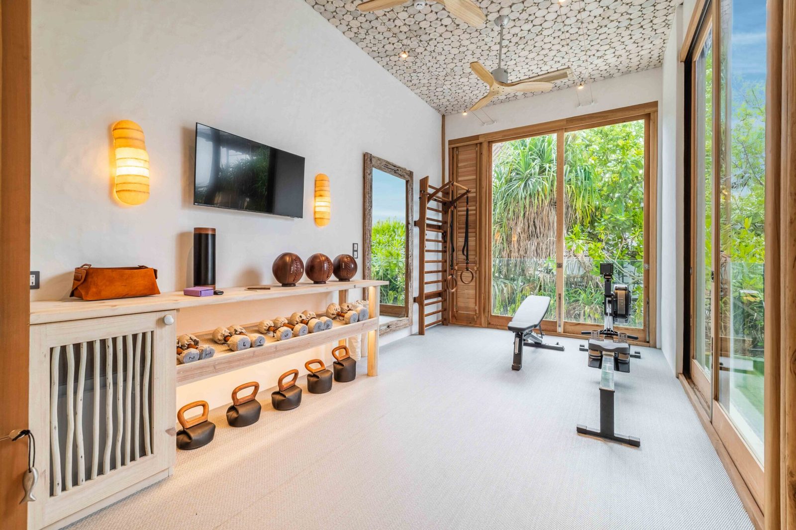 Three Bedroom Island Retreat with Slide · Three bedrooms · 1,128 m² · 1 villa